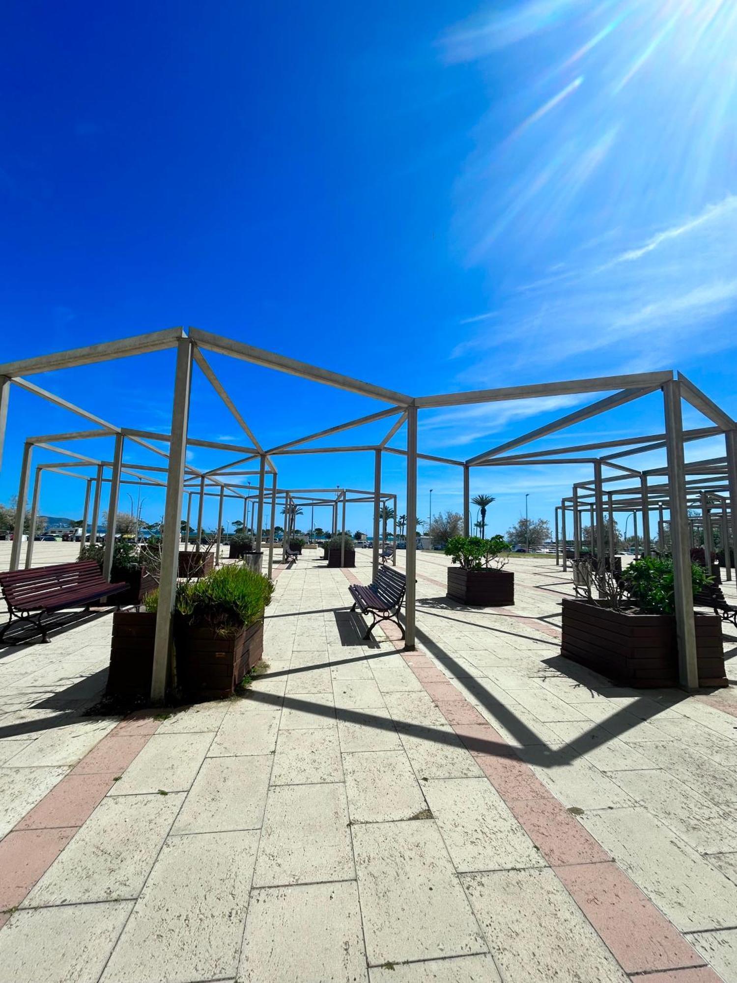 Coup De Coeur Linge De Maison Fournie Empuriabrava Exterior foto